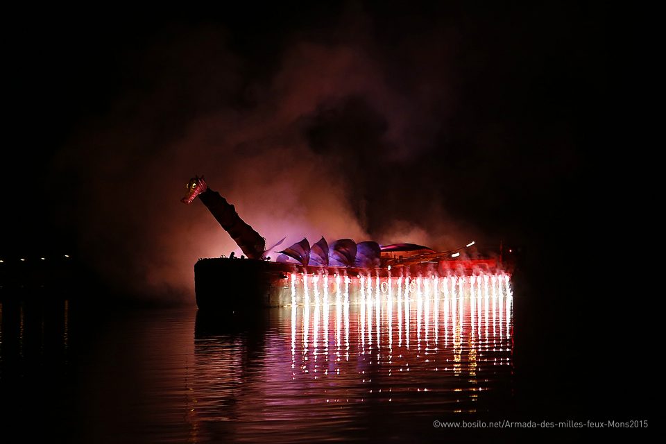 showflamme_bateau_feu_fire_boat_spectacle_exhibition_water_show_aquatique_burner_11